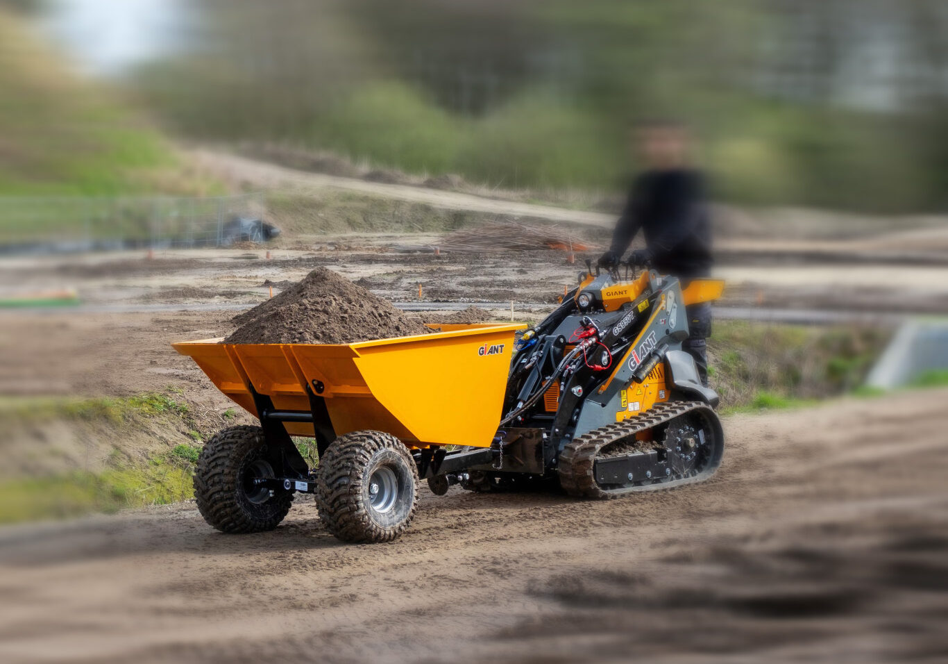 Giant-Skid-Steer-laders-web
